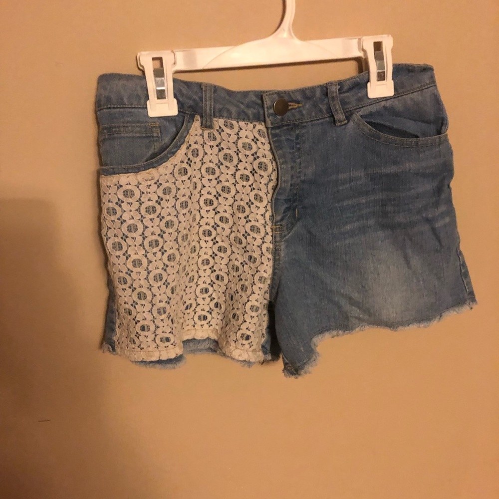 Girls Lace shorts